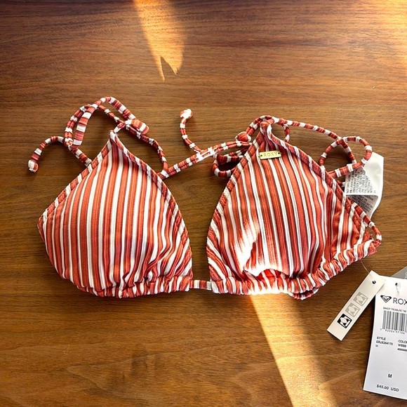 Roxy bikini top - with tag on - Picture 1 of 1